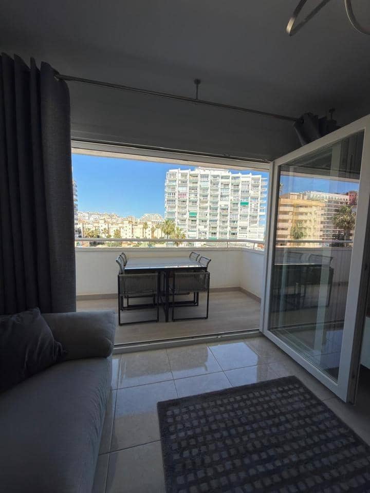 2 soverom Leilighet til salgs i Torrequebrada med svømmebasseng garasje - € 395 000 (Ref: 9822756)