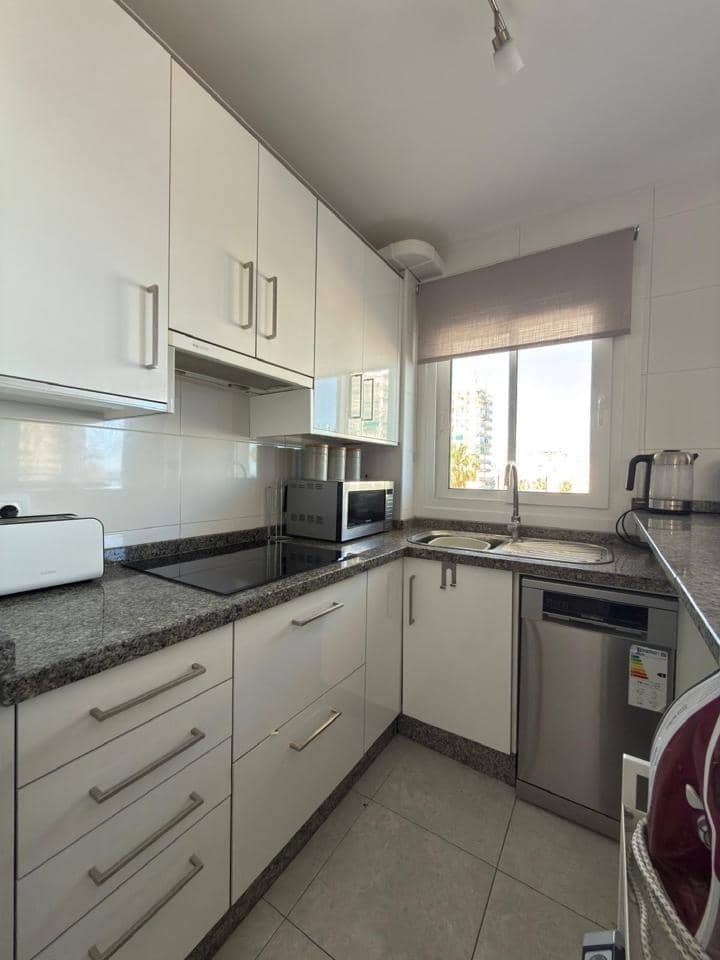 2 soverom Leilighet til salgs i Torrequebrada med svømmebasseng garasje - € 395 000 (Ref: 9822756)