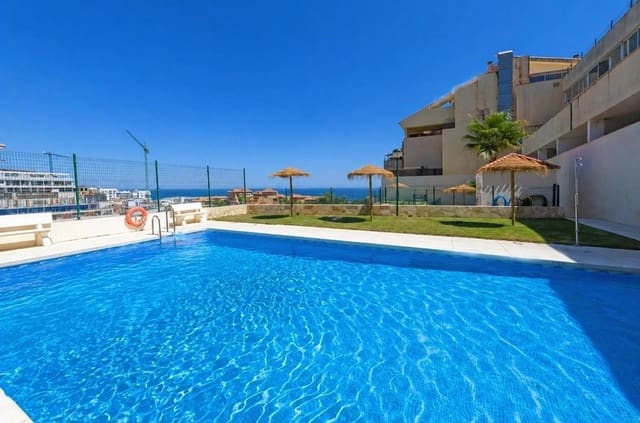 2 bedroom Apartment for sale in El Higuerón, Fuengirola with garage - € 339,000 (Ref: 9822757)