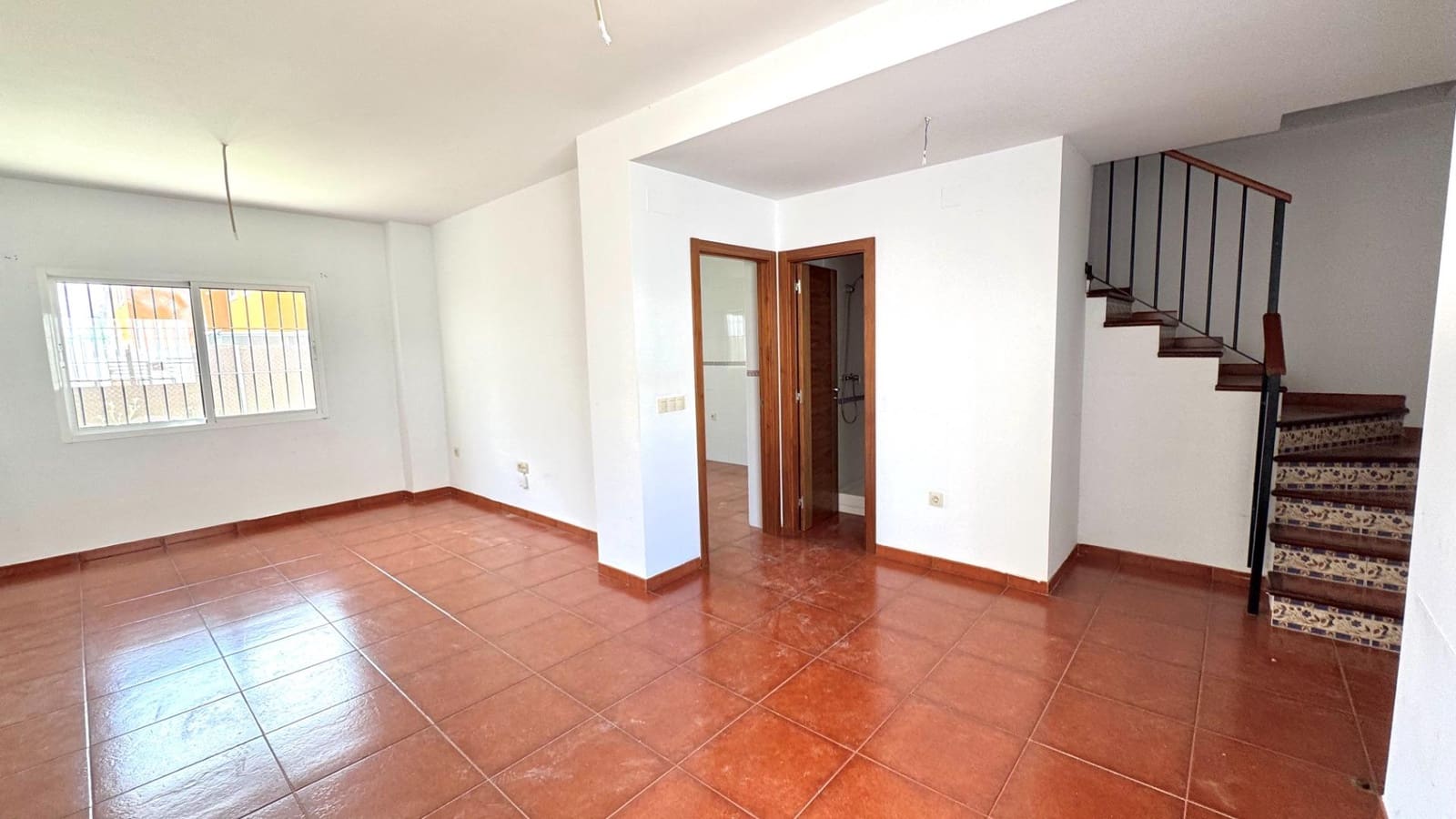 3 soveværelse Rækkehus til salg i Campillos med garage - € 149.000 (Ref: 9829356)