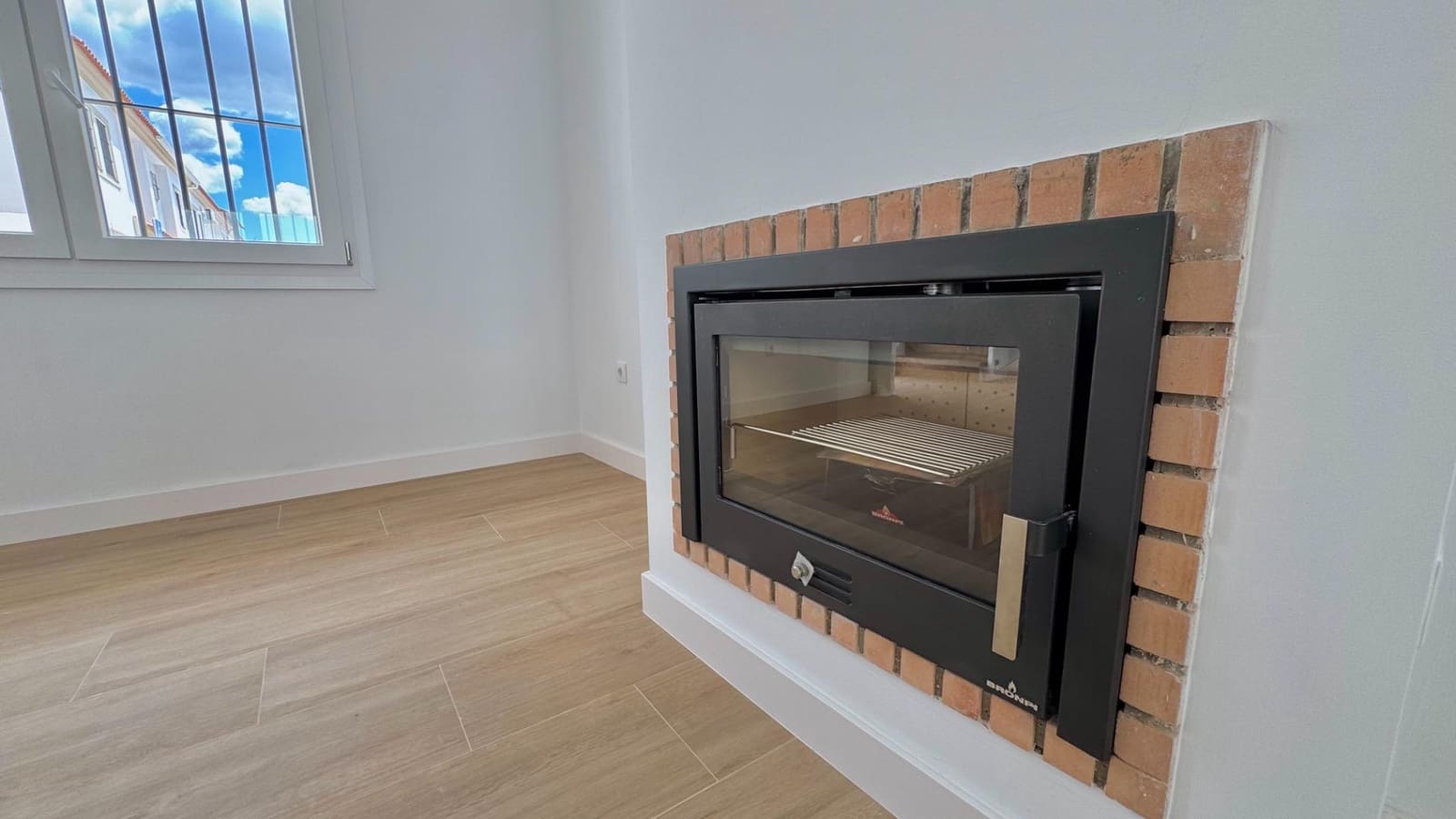 3 makuuhuone Rivitalo myytävänä paikassa Campillos mukana 
autotalli - 178 000 € (Ref: 9831701)