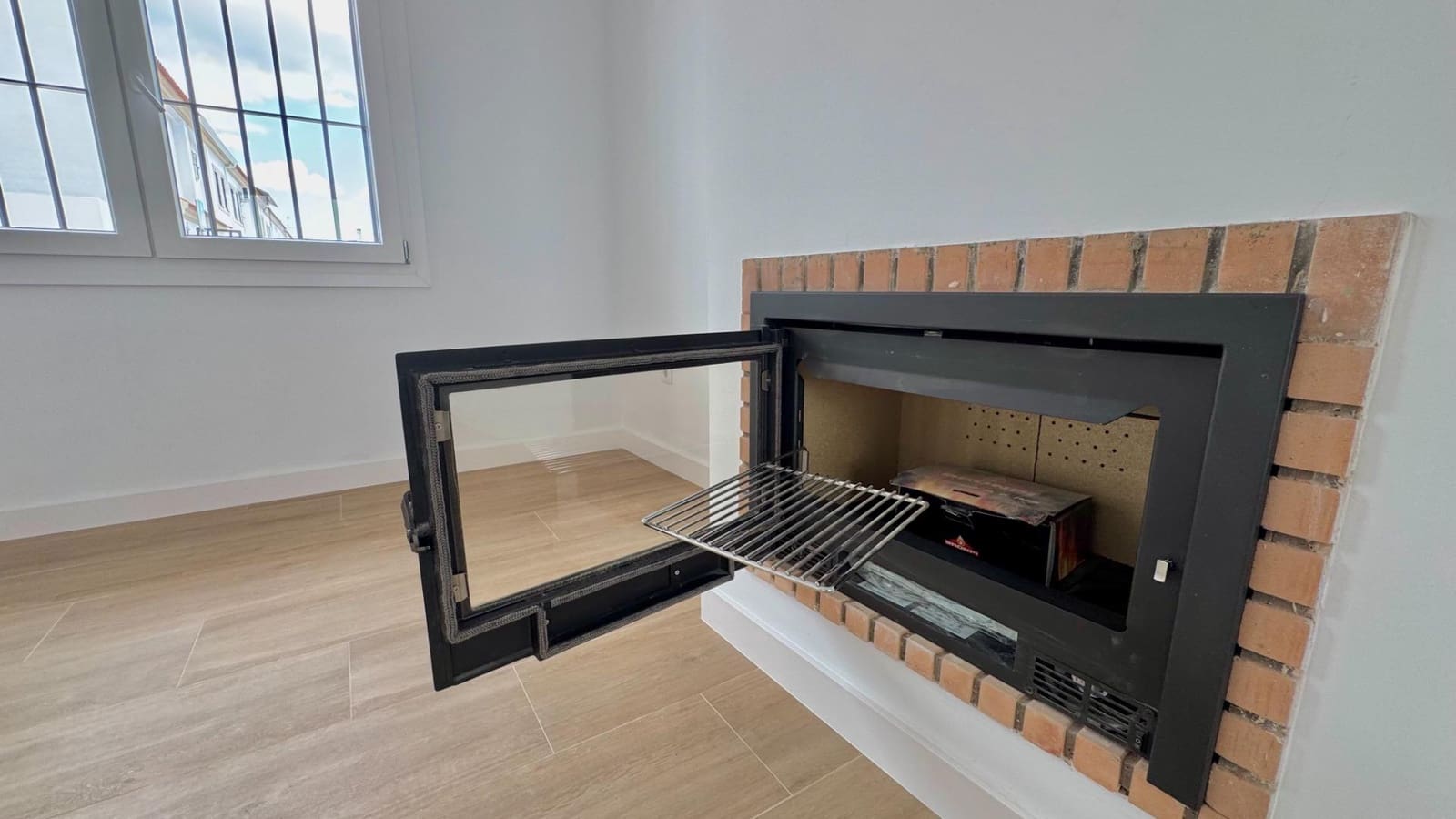 3 makuuhuone Rivitalo myytävänä paikassa Campillos mukana 
autotalli - 178 000 € (Ref: 9831701)