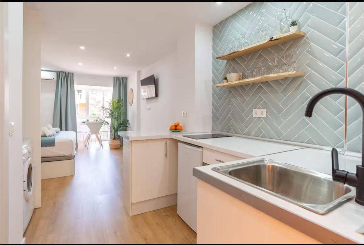 Studio for sale in Benalmadena with pool - € 185,000 (Ref: 9862028)