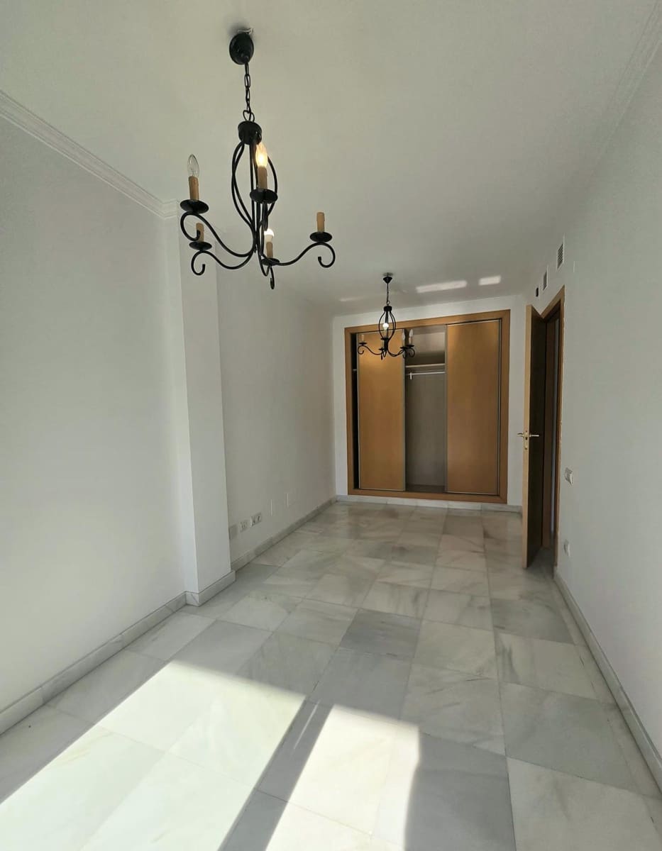 4 soverom Rekkehus til salgs i Benalmadena med garasje - € 440 000 (Ref: 9867135)