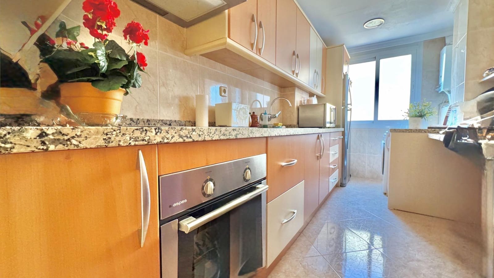 3 soveværelse Lejlighed til salg i Malaga by med garage - € 299.000 (Ref: 9885007)