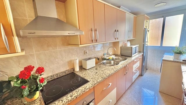 3 soveværelse Lejlighed til salg i Málaga by med garage - € 299.000 (Ref: 9885007)