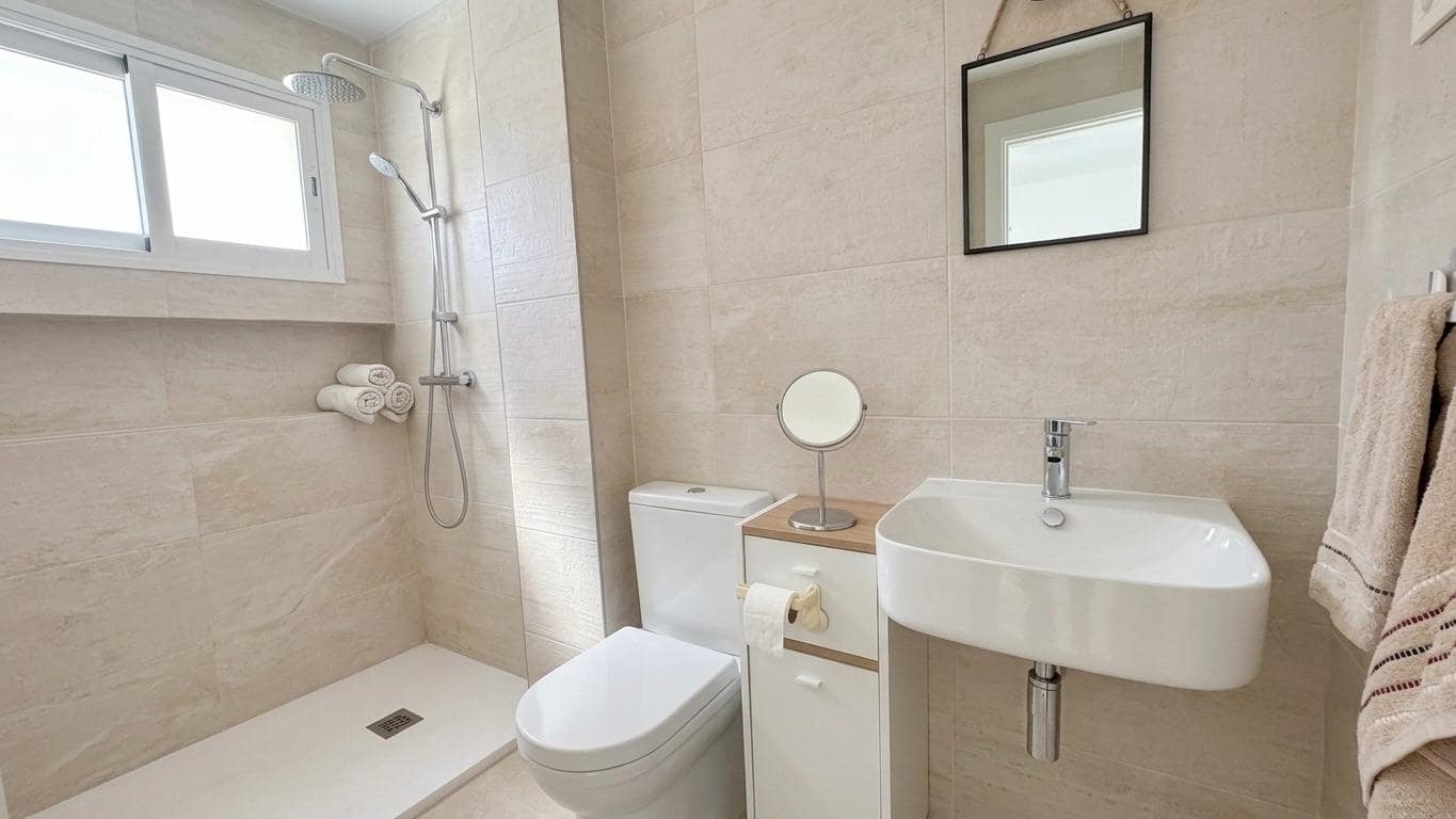 2 Zimmer Reihenhaus zu verkaufen in Torremolinos mit Pool Garage - 590.000 € (Ref: 9890559)