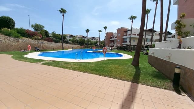 2 soverom Leilighet til salgs i Benalmádena med svømmebasseng garasje - € 355 000 (Ref: 9913332)