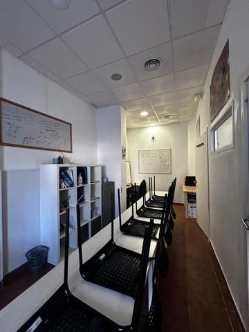 2 soveværelse Erhverv til leje i Benalmádena - € 800 (Ref: 9936544)