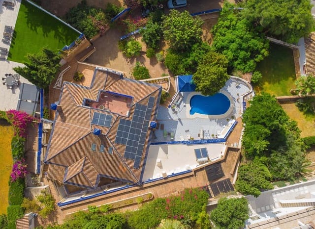 7 Zimmer Villa zu verkaufen in Torremuelle, Benalmádena mit Pool Garage - 1.800.000 € (Ref: 9983131)