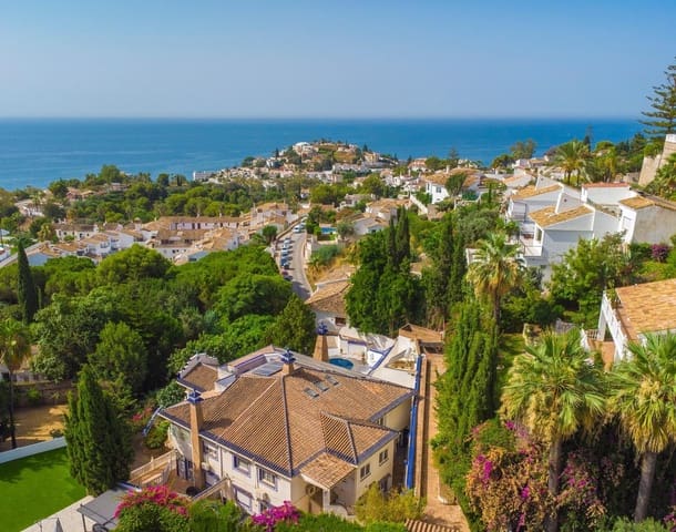 7 Zimmer Villa zu verkaufen in Torremuelle, Benalmádena mit Pool Garage - 1.800.000 € (Ref: 9983131)