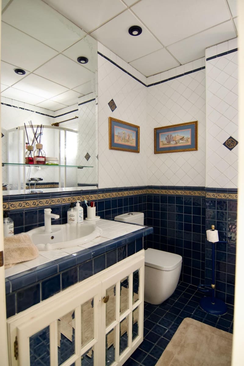5 bedroom Villa for sale in Arroyo de la Miel with pool garage - € 1,900,000 (Ref: 9985118)