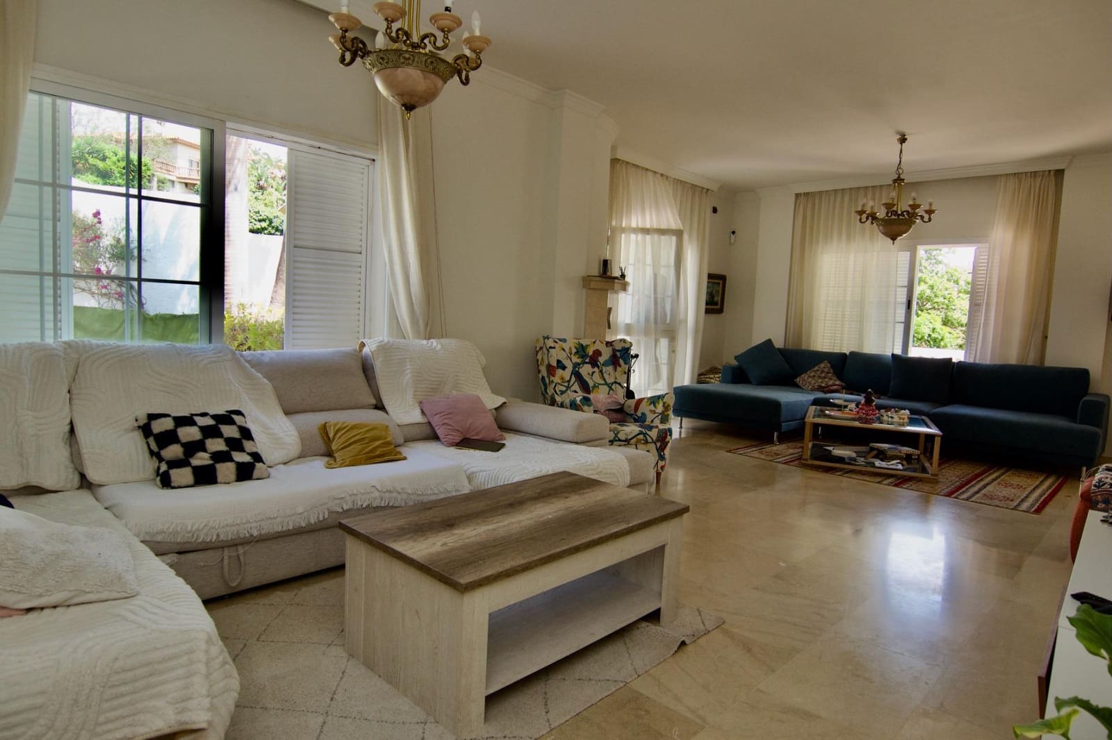 5 bedroom Villa for sale in Arroyo de la Miel with pool garage - € 1,900,000 (Ref: 9985118)