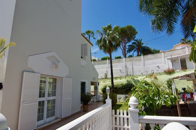 Chalet de 5 habitaciones en Arroyo de la Miel, Benalmádena en venta con piscina garaje - 1.900.000 € (Ref: 9985118)