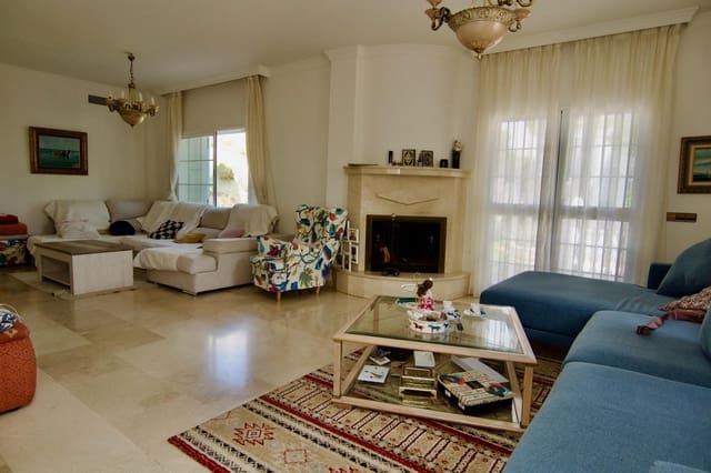 Chalet de 5 habitaciones en Arroyo de la Miel, Benalmádena en venta con piscina garaje - 1.900.000 € (Ref: 9985118)