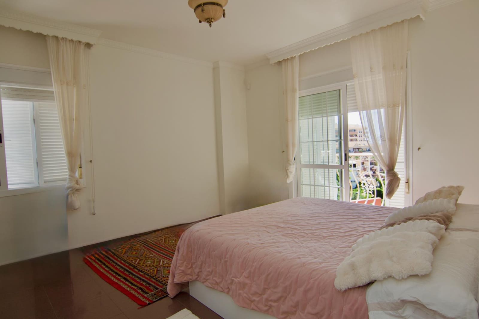5 bedroom Villa for sale in Arroyo de la Miel with pool garage - € 1,900,000 (Ref: 9985118)