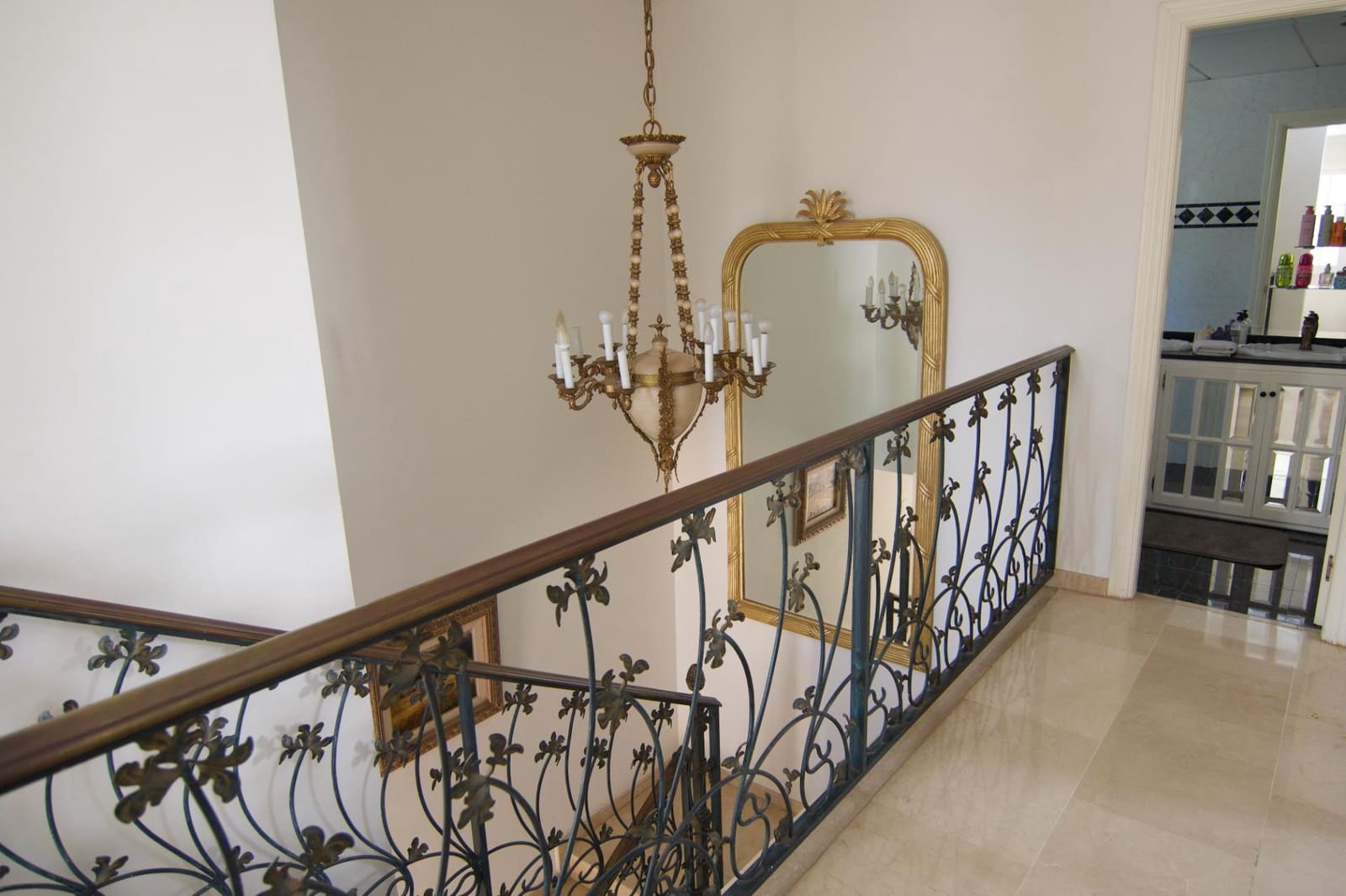 5 bedroom Villa for sale in Arroyo de la Miel with pool garage - € 1,900,000 (Ref: 9985118)
