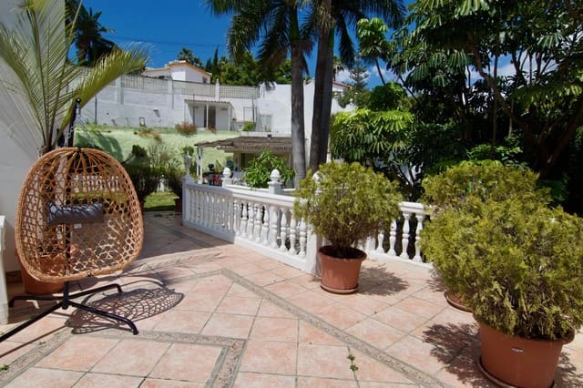 Chalet de 5 habitaciones en Arroyo de la Miel, Benalmádena en venta con piscina garaje - 1.900.000 € (Ref: 9985118)