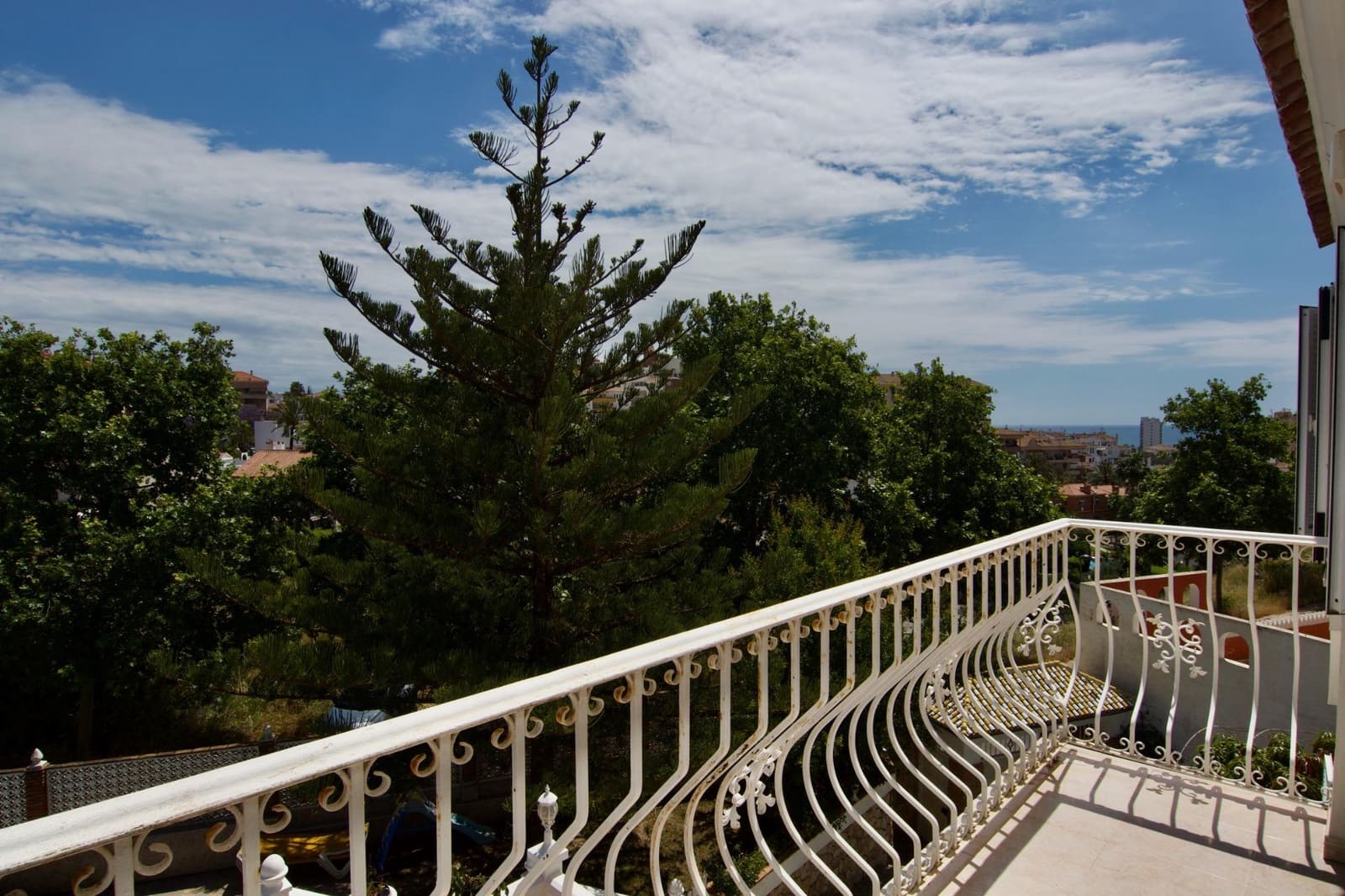 5 bedroom Villa for sale in Arroyo de la Miel with pool garage - € 1,900,000 (Ref: 9985118)