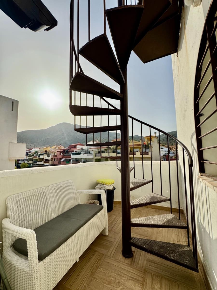 2 soveværelse Penthouse til salg i Benalmadena med swimmingpool garage - € 310.000 (Ref: 9985119)