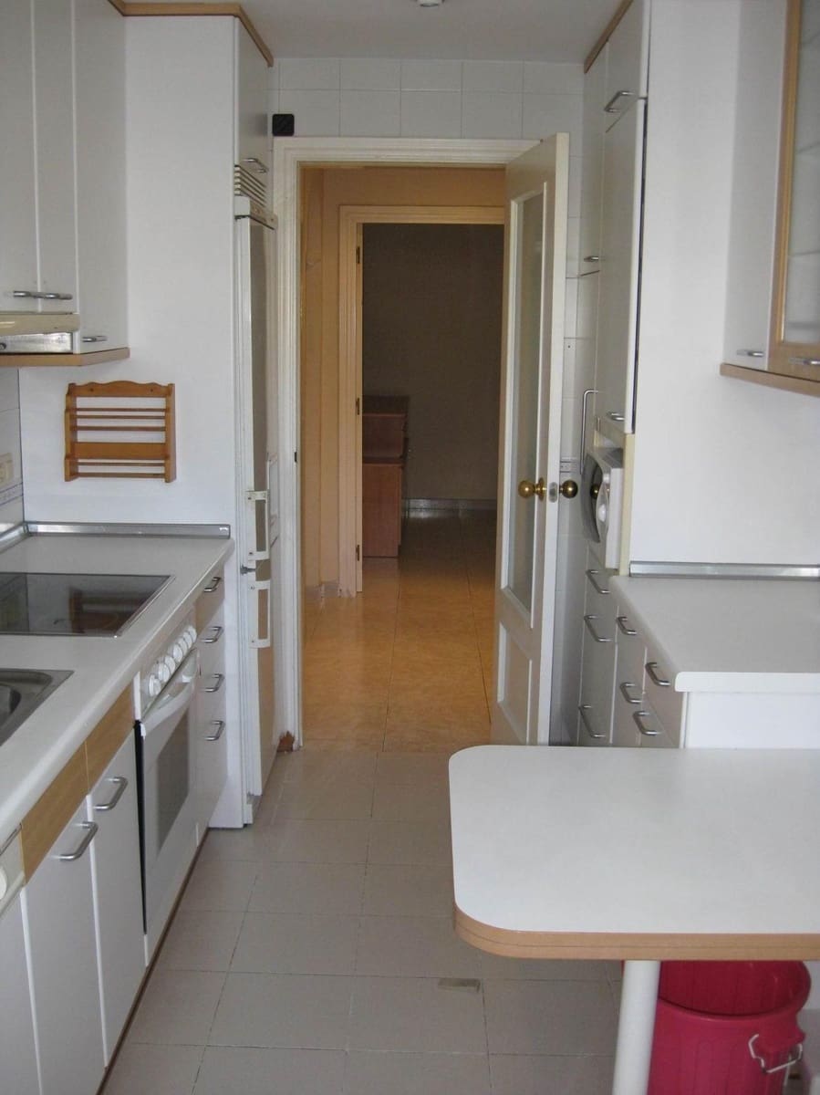 Appartement de 3 chambres à louer à Torremolinos avec piscine garage - 1 400 € (Ref: 9997222)