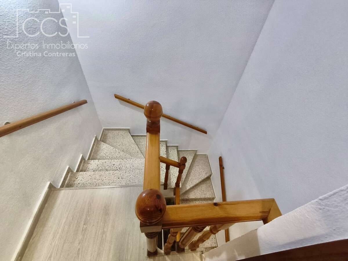 4 sovrum Hus att hyra i Dos Hermanas med pool garage - 1 300 € (Ref: 10014962)