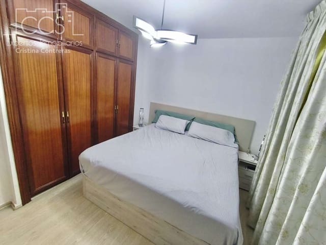 4 bedroom Townhouse for rent in Dos Hermanas - € 1,300 (Ref: 10014962)