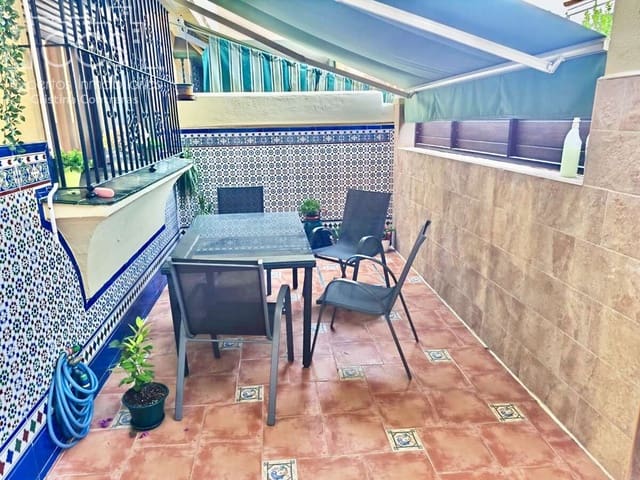 4 bedroom Townhouse for rent in Dos Hermanas - € 1,300 (Ref: 10014962)