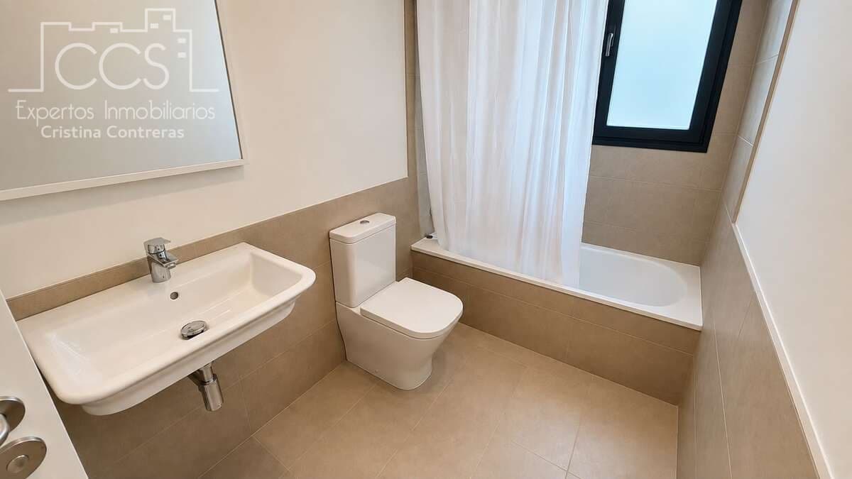 4 sovrum Semi-fristående Villa till salu i Mairena del Aljarafe med garage - 480 000 € (Ref: 10044324)