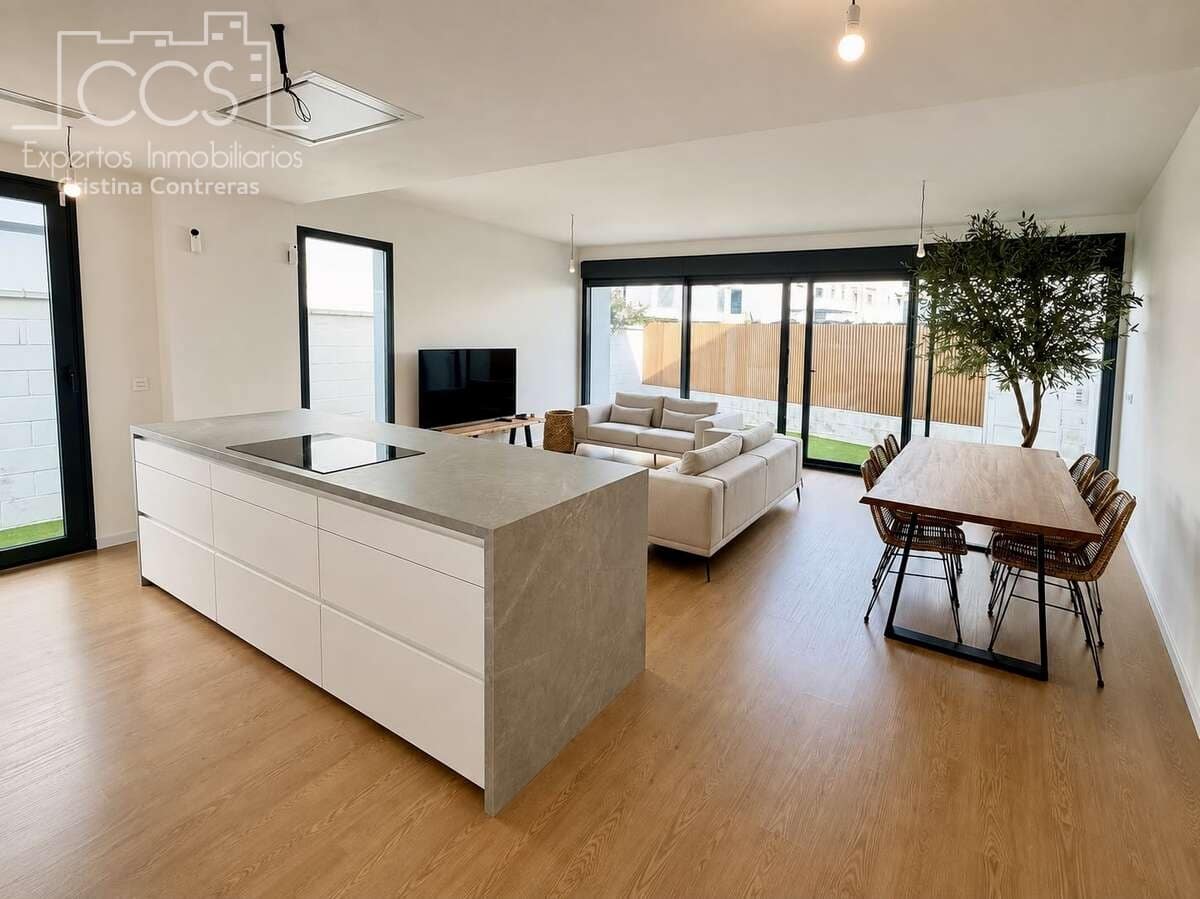 4 sovrum Semi-fristående Villa till salu i Mairena del Aljarafe med garage - 480 000 € (Ref: 10044324)