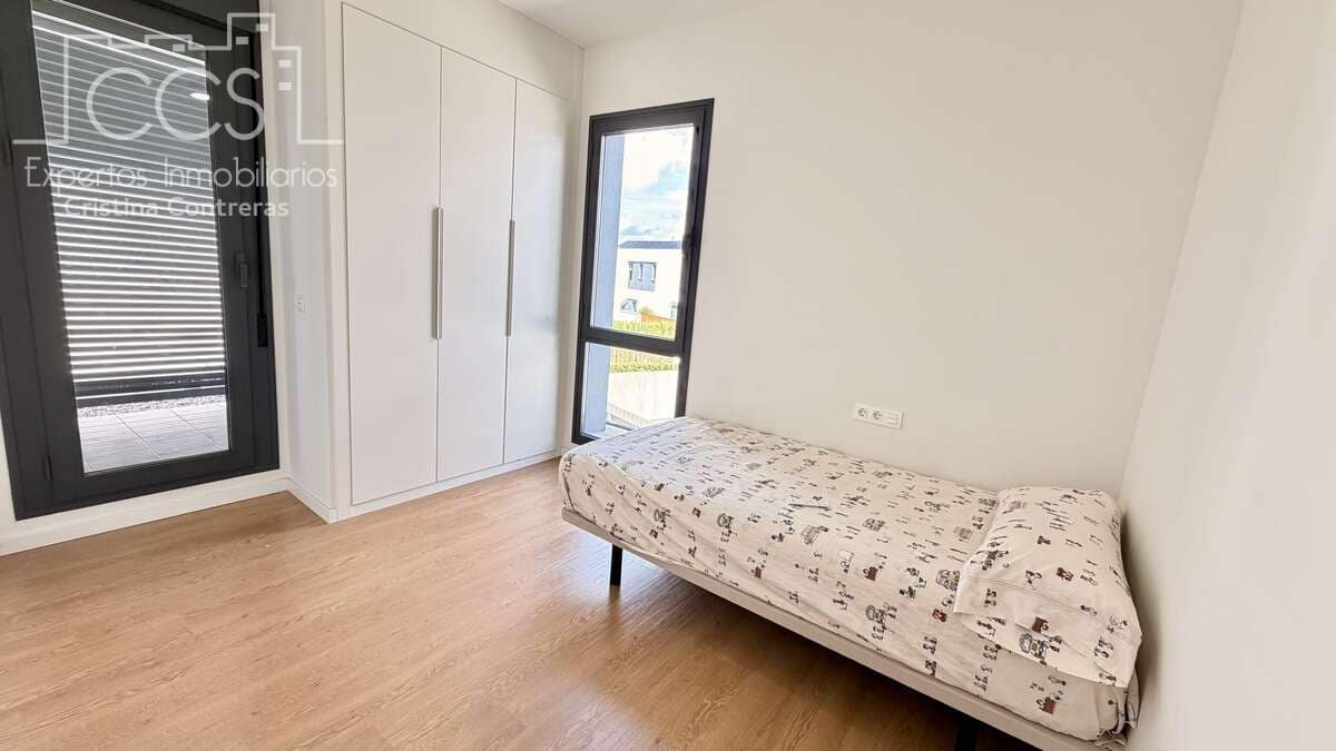 4 sovrum Semi-fristående Villa till salu i Mairena del Aljarafe med garage - 480 000 € (Ref: 10044324)