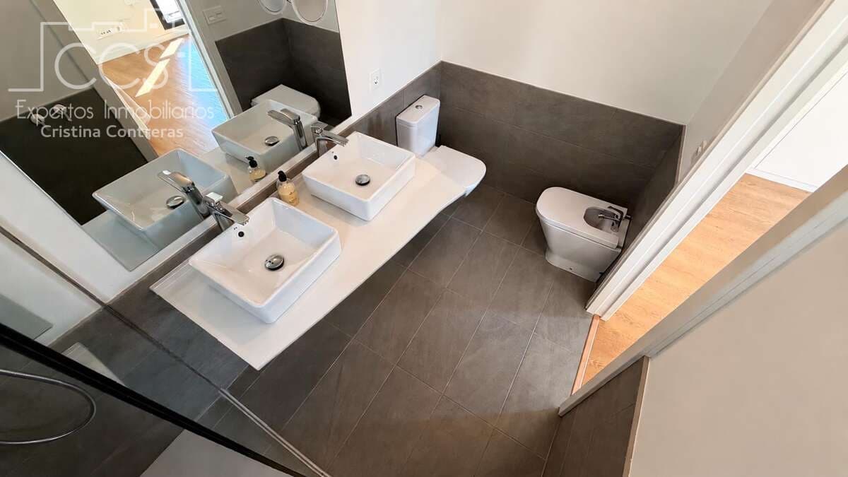 4 sovrum Semi-fristående Villa till salu i Mairena del Aljarafe med garage - 480 000 € (Ref: 10044324)