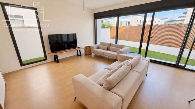 Pareado de 4 habitaciones en Mairena del Aljarafe en venta con garaje - 480.000 € (Ref: 10044324)