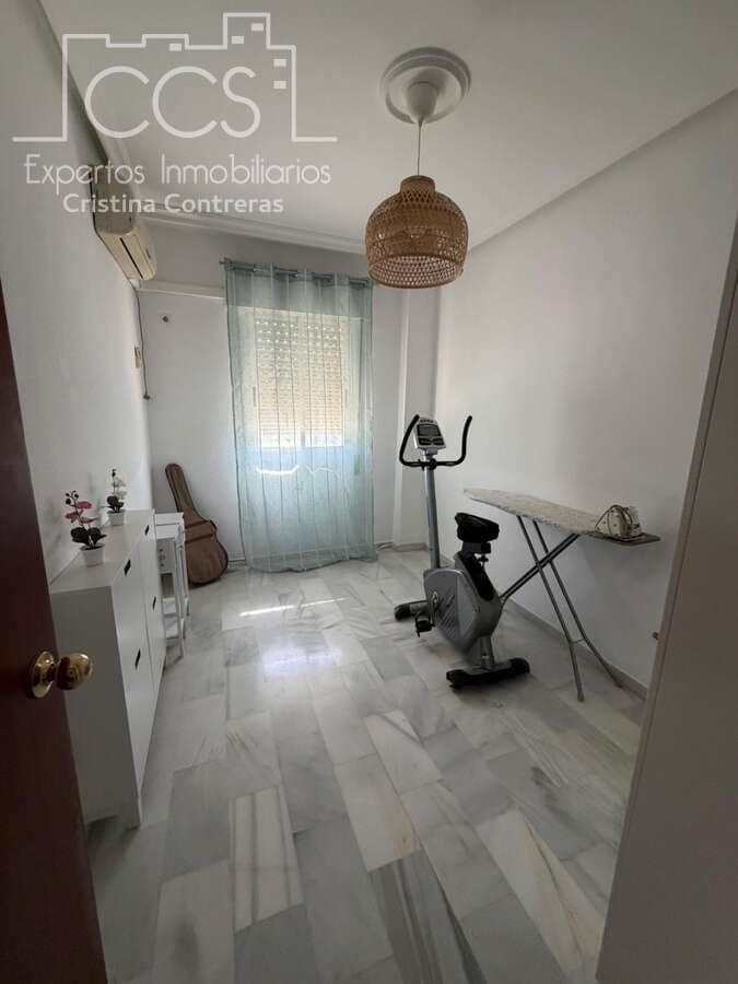 3 bedroom Flat for sale in Seville city with pool garage - € 318,000 (Ref: 10182371)