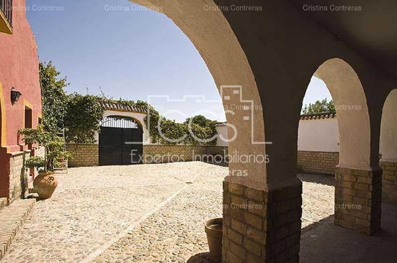 8 soveværelse Finca/Landehus til salg i Alcala de Guadaira med swimmingpool - € 2.600.000 (Ref: 3733624)