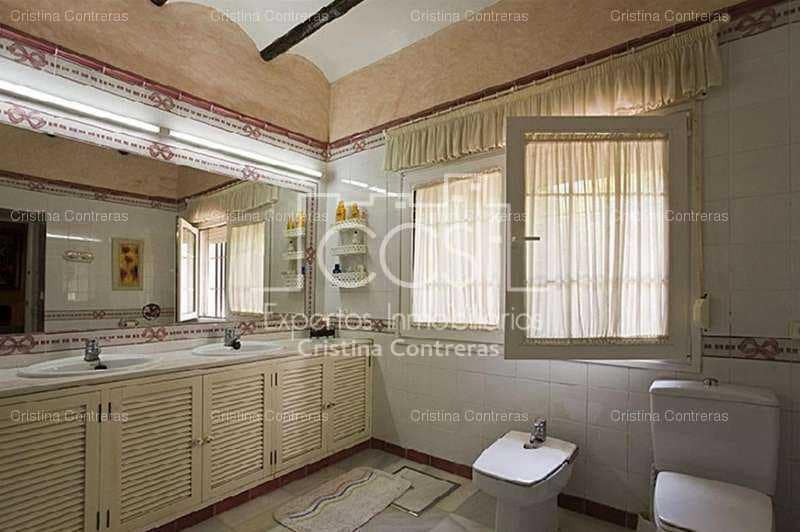 8 soveværelse Finca/Landehus til salg i Alcala de Guadaira med swimmingpool - € 2.600.000 (Ref: 3733624)