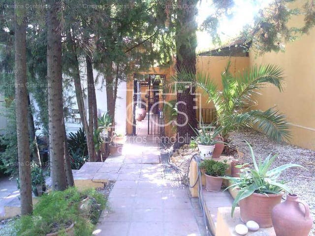 4 chambre Villa/Maison à vendre à Espartinas avec piscine garage - 625 000 € (Ref: 3733635)