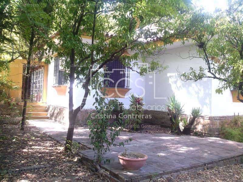 Chalet de 4 habitaciones en Espartinas en venta con piscina garaje - 625.000 € (Ref: 3733635)