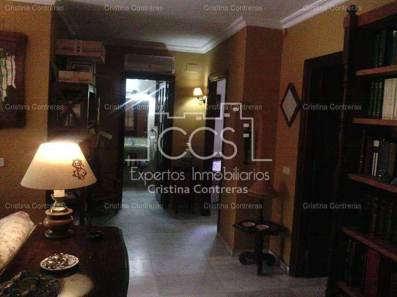 Chalet de 4 habitaciones en Espartinas en venta con piscina garaje - 625.000 € (Ref: 3733635)