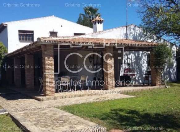 9 soveværelse Finca/Landehus til salg i Sanlúcar la Mayor med swimmingpool garage - € 400.670 (Ref: 3733811)