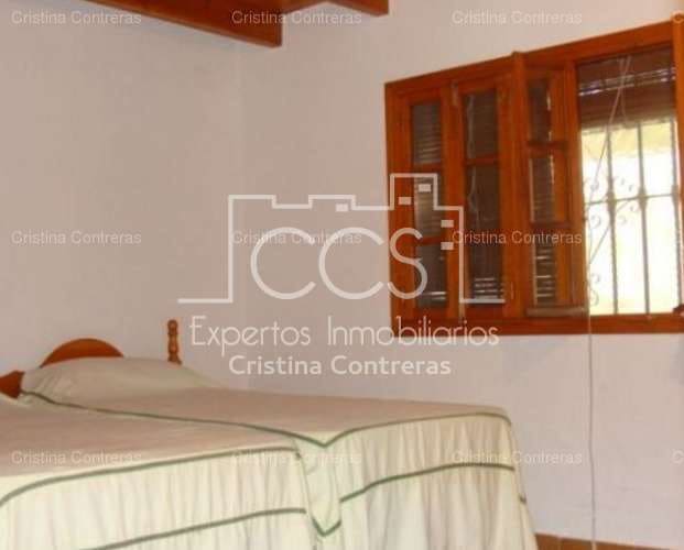 9 soveværelse Finca/Landehus til salg i Sanlucar la Mayor med swimmingpool garage - € 400.670 (Ref: 3733811)