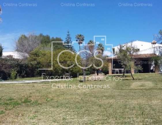 9 soveværelse Finca/Landehus til salg i Sanlucar la Mayor med swimmingpool garage - € 400.670 (Ref: 3733811)