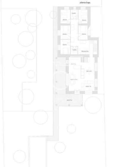 9 soveværelse Finca/Landehus til salg i Sanlucar la Mayor med swimmingpool garage - € 400.670 (Ref: 3733811)