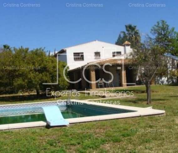 9 soverom Finca/Herregård til salgs i Sanlucar la Mayor med svømmebasseng garasje - € 400 670 (Ref: 3733811)