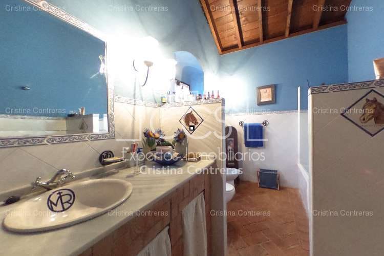 6 soveværelse Finca/Landehus til salg i Carmona med swimmingpool - € 765.000 (Ref: 3733816)