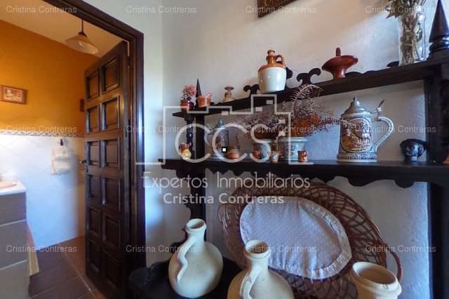 6 soveværelse Finca/Landehus til salg i Carmona med swimmingpool - € 765.000 (Ref: 3733816)