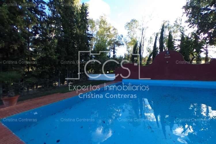 6 soveværelse Finca/Landehus til salg i Carmona med swimmingpool - € 765.000 (Ref: 3733816)