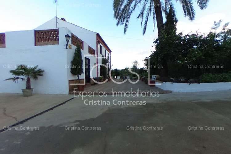 6 soveværelse Finca/Landehus til salg i Carmona med swimmingpool - € 765.000 (Ref: 3733816)