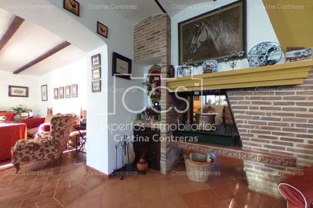 6 soveværelse Finca/Landehus til salg i Carmona med swimmingpool - € 765.000 (Ref: 3733816)