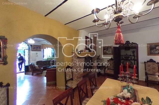 6 soveværelse Finca/Landehus til salg i Carmona med swimmingpool - € 765.000 (Ref: 3733816)